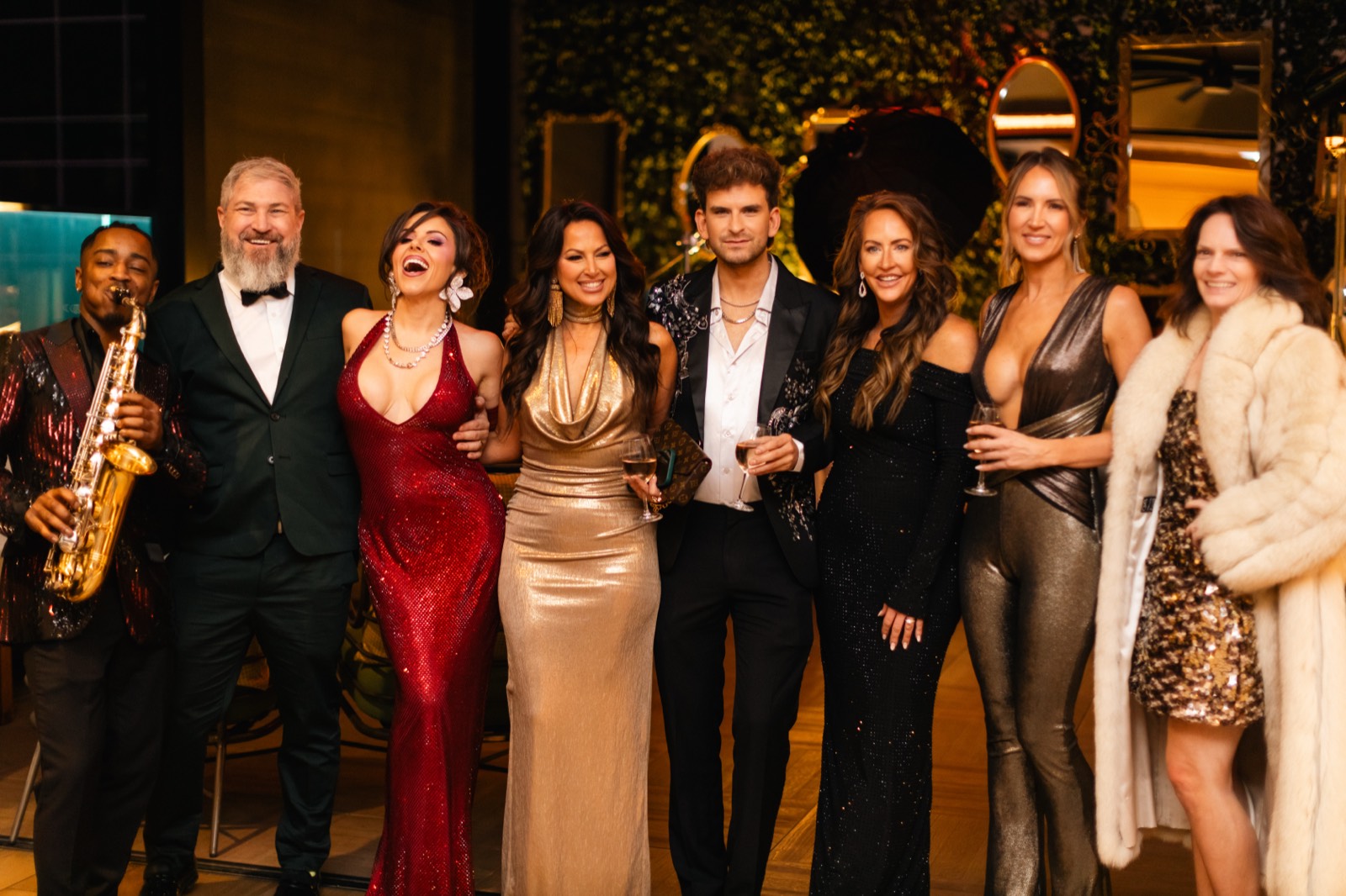 The collective and collaborators of Mirror Mirror